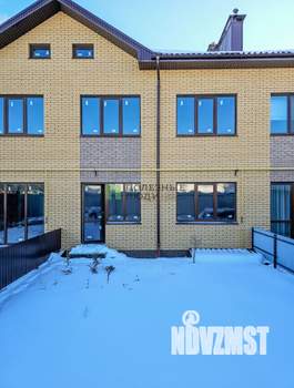 Таунхаус 293м², 3-этажный, участок 2 сот.