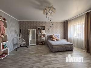 Коттедж 330м², 3-этажный, участок 8 сот.