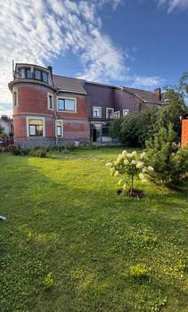 Дом 701м², 3-этажный, участок 8 сот.