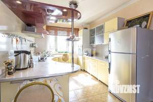 Дом 199м², 2-этажный, участок 11 сот.