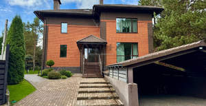 Дом 357м², 3-этажный, участок 15 сот.