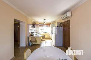 Дом 199м², 2-этажный, участок 11 сот.