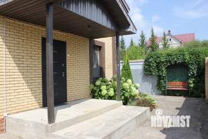 Дом 174м², 2-этажный, участок 8 сот.