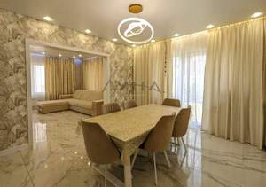 Дом 190м², 2-этажный, участок 5 сот.