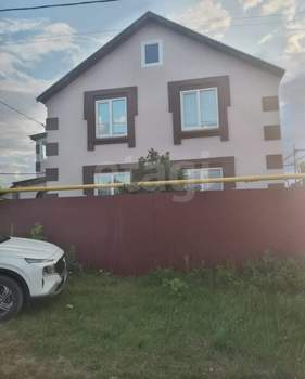 Дом 220м², 2-этажный, участок 11 сот.