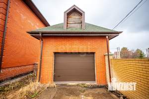 Дом 360м², 3-этажный, участок 15 сот.