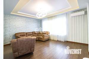 Дом 241м², 2-этажный, участок 8 сот.