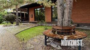 Коттедж 357м², 3-этажный, участок 15 сот.