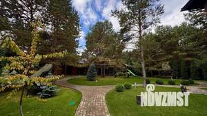 Коттедж 357м², 3-этажный, участок 15 сот.