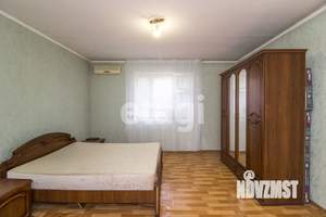 Дом 199м², 2-этажный, участок 11 сот.