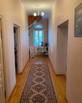 Дом 438м², 3-этажный, участок 9 сот.