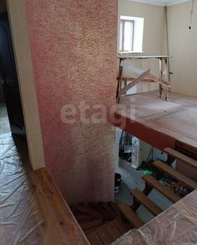 Дом 360м², 3-этажный, участок 15 сот.