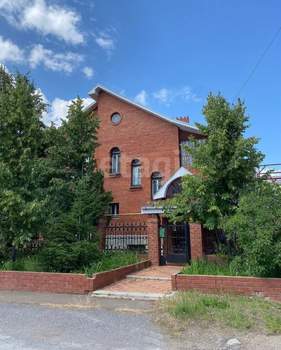 Дом 438м², 3-этажный, участок 9 сот.