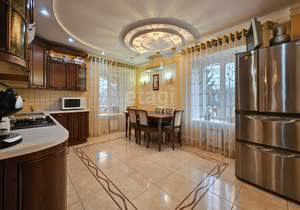 Дом 270м², 2-этажный, участок 9 сот.