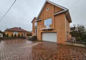 Дом 294м², 2-этажный, участок 11 сот.