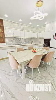 Коттедж 190м², 2-этажный, участок 6 сот.