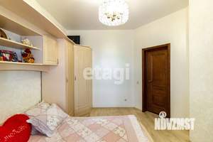 Дом 241м², 2-этажный, участок 8 сот.