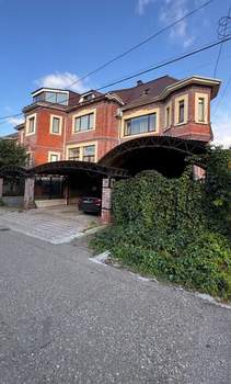 Дом 701м², 3-этажный, участок 8 сот.