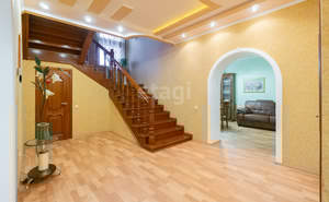 Дом 230м², 3-этажный, участок 11 сот.