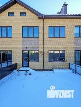 Таунхаус 293м², 3-этажный, участок 2 сот.