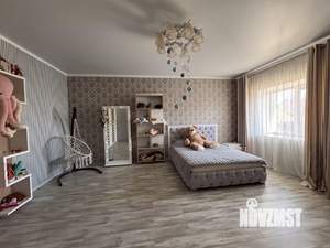 Коттедж 330м², 3-этажный, участок 8 сот.