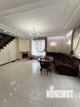 Коттедж 228м&sup2;, 3-этажный, участок 12 сот.  