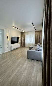 Дом 220м², 2-этажный, участок 10 сот.  