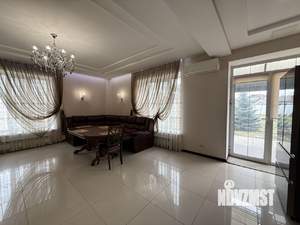 Коттедж 228м², 3-этажный, участок 12 сот.  