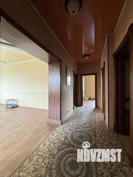 Коттедж 384м², 2-этажный, участок 9 сот.  