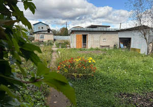 Дом 40м², 2-этажный, участок 6 сот.  