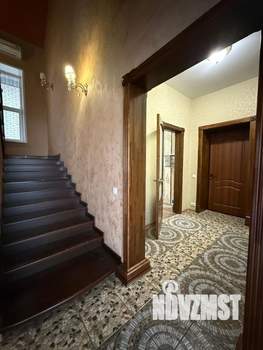 Коттедж 384м², 2-этажный, участок 9 сот.  