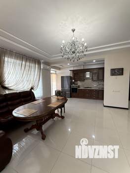 Коттедж 228м&sup2;, 3-этажный, участок 12 сот.  