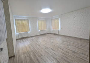 Дом 275м², 2-этажный, участок 6 сот.  