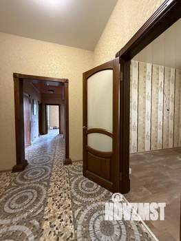 Коттедж 384м², 2-этажный, участок 9 сот.  