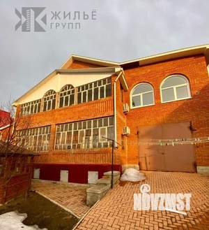 Коттедж 438м², 3-этажный, участок 10 сот.  