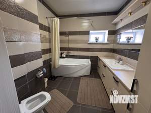 Коттедж 330м&sup2;, 3-этажный, участок 8 сот.  