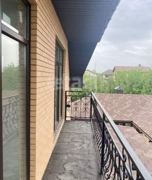 Дом 340м&sup2;, 2-этажный, участок 13 сот.  