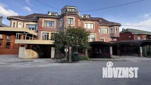 Коттедж 701м², 3-этажный, участок 8 сот.  