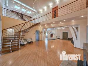 Коттедж 502м², 4-этажный, участок 16 сот.  