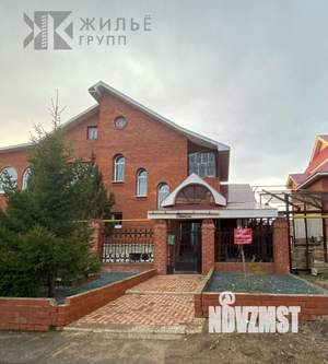 Коттедж 438м², 3-этажный, участок 10 сот.  