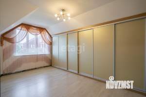 Дом 288м², 2-этажный, участок 11 сот.  