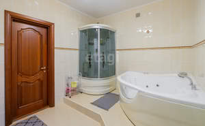 Дом 230м², 3-этажный, участок 11 сот.  