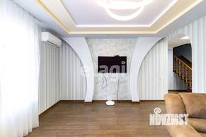 Дом 241м², 2-этажный, участок 8 сот.  