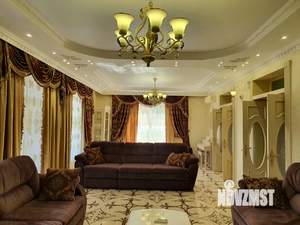 Дом 277м², 2-этажный, участок 10 сот.  