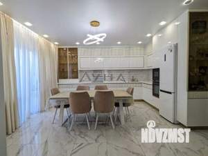 Дом 190м², 2-этажный, участок 5 сот.  