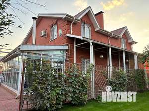 Дом 360м², 3-этажный, участок 8 сот.  