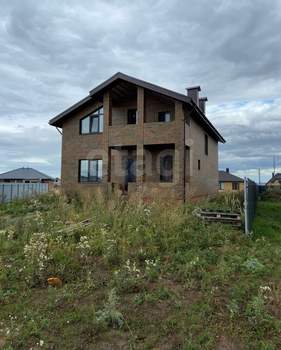 Дом 190м², 2-этажный, участок 7 сот.  