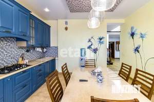 Дом 241м², 2-этажный, участок 8 сот.  