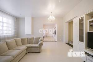 Дом 211м², 2-этажный, участок 8 сот.  