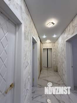 Коттедж 190м², 2-этажный, участок 6 сот.  